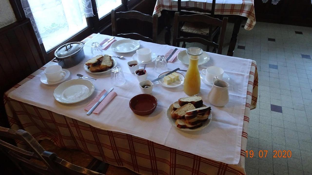 Bed and Breakfast Au Pont De La Gineze Barjac  Exteriér fotografie